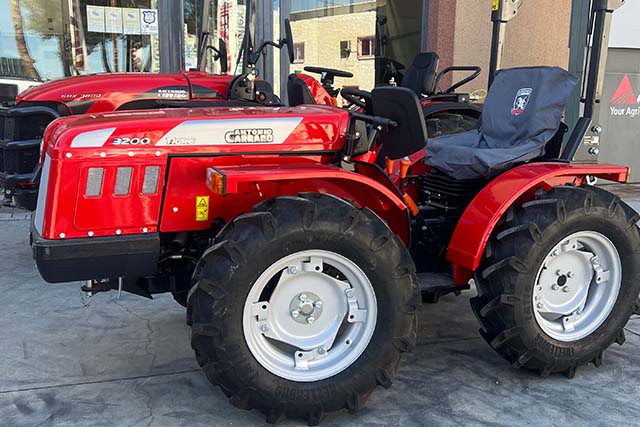 tractor Antonio Carraro