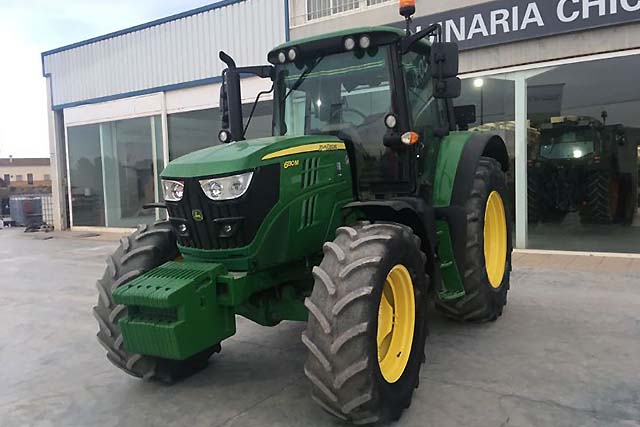tractor John Deere