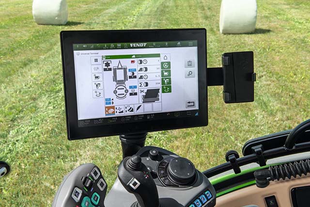 panel de control de un tractor Fendt