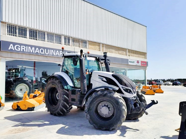 tractor de segunda mano Valtra T234 Versus
